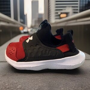 Under Armor Runplay Toddler Sneaker Size 5 Black And Red Shoes